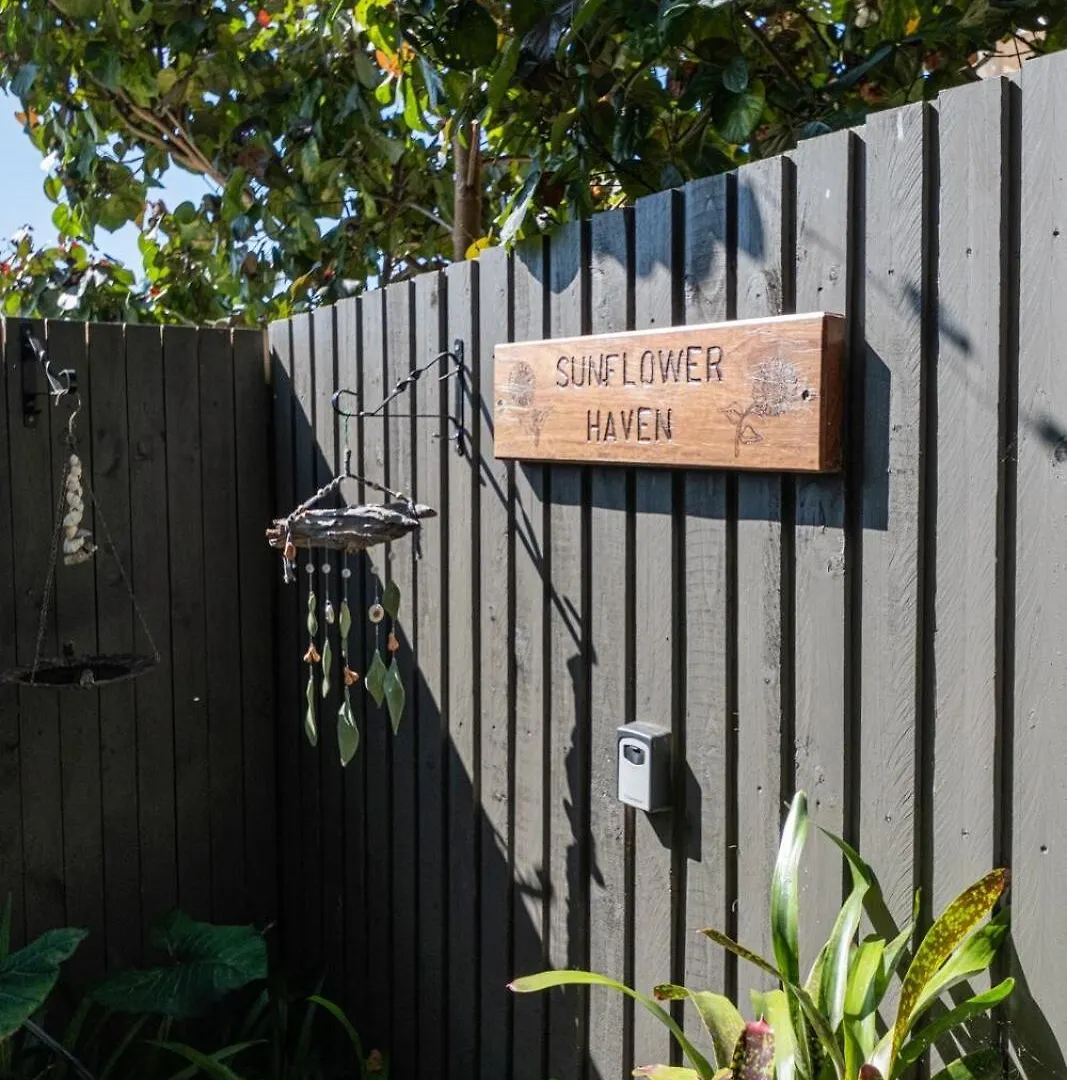 3 Bedroom Family-Friendly Coastal Haven! Yeppoon Holiday home
